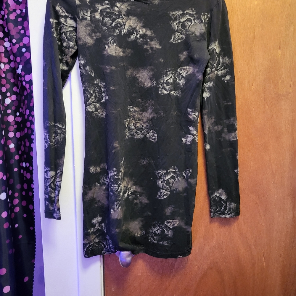 Dress - Picture 5 of 5